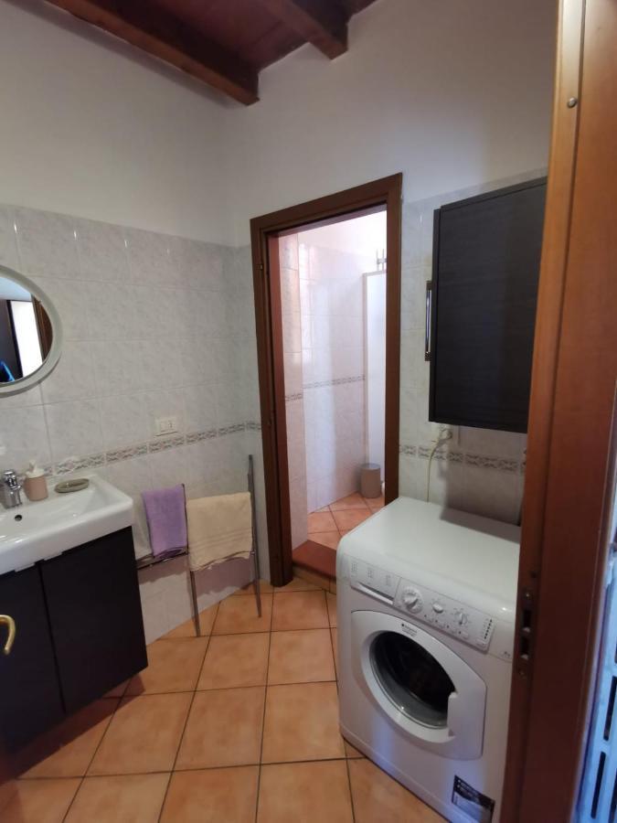 Apartment In The City Center With Self Check-In Parma Exterior foto